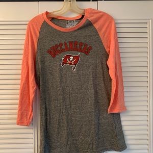 NFL Team Apparel Buccaneers XL Ladies by Alyssa
